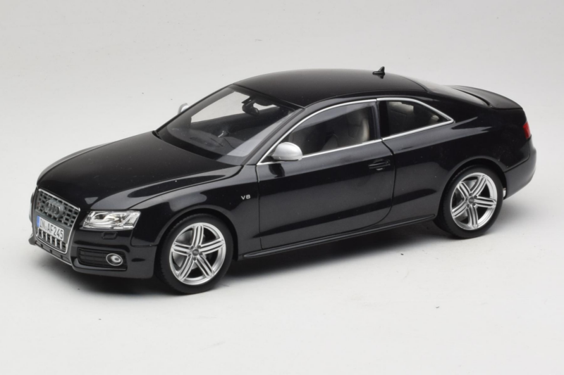 Audi S5 B8 Coupe Must Norev 1:18 188360 Metall