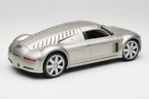 Audi Rosemeyer Hõbe Maisto 1:18 31625 Metall - pilt 3/8