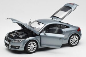 Audi TT 8J Condor Hall Minichamps 1:18 5010500415 Metall - pilt 2/8
