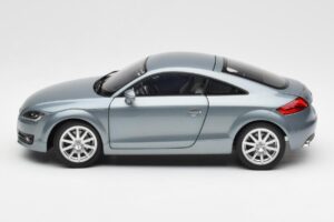 Audi TT 8J Condor Hall Minichamps 1:18 5010500415 Metall - pilt 4/8