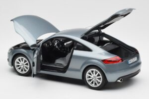 Audi TT 8J Condor Hall Minichamps 1:18 5010500415 Metall - pilt 5/8
