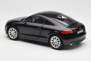 Audi TT 8J Phantom Must Minichamps 1:18 5010500425 Metall - pilt 7/8