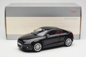 Audi TT 8J Phantom Must Minichamps 1:18 5010500425 Metall - pilt 8/8