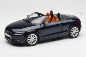 Audi TT 8J Roadster Sügavmere Sinine Minichamps 1:18 5010500525 Metall