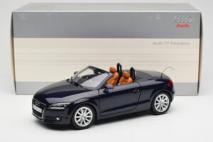 Audi TT 8J Roadster Sügavmere Sinine Minichamps 1:18 5010500525 Metall - pilt 8/8