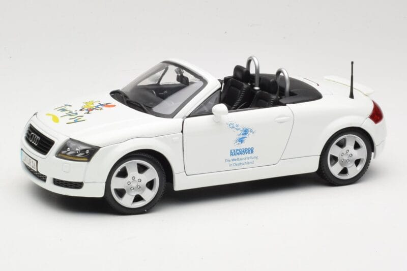 Audi TT 8N Kabriolett Valge Maisto 1:18 56065 Metall