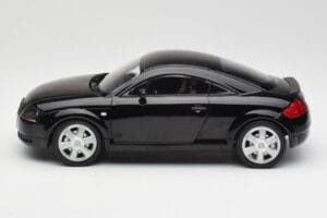 Audi TT 8N Must Minichamps 1:18 155017021 Metall - pilt 3/6