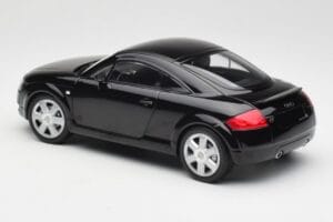 Audi TT 8N Must Minichamps 1:18 155017021 Metall - pilt 5/6