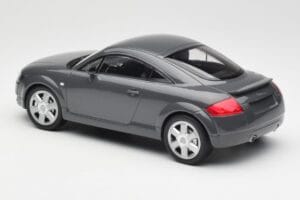 Audi TT 8N Coupe Grey Metallic Minichamps 1:18 155017020 Metall - pilt 5/6