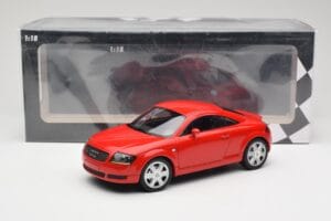 Audi TT 8N Punane Minichamps 1:18 155017022 Metall - pilt 6/6