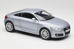 Audi TT 8N RHD Lake Hõbe Metallik Minichamps 1:18 150015020 Metall - pilt 6/8
