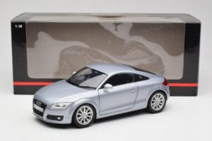 Audi TT 8N RHD Lake Hõbe Metallik Minichamps 1:18 150015020 Metall - pilt 8/8