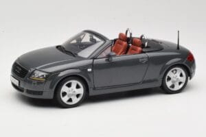 Audi TT 8N Roadster Hall Maisto 1:18 50346 Metall