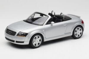 Audi TT 8N Roadster Silver Metallic Minichamps 1:18 155017031 Metall