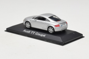 Audi TT 8N Hõbe Minichamps 1:43 5019800423 Metall - pilt 3/5
