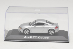 Audi TT 8N Hõbe Minichamps 1:43 5019800423 Metall - pilt 4/5