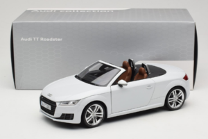 Audi TT 8S Roadster Glacier White Minichamps 1:18 5011400515 Metall - pilt 8/8