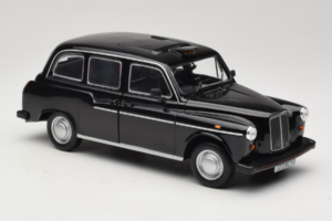 Austin FX4 London Taxi Must Minichamps 1:18 180136000 Metall - pilt 6/8