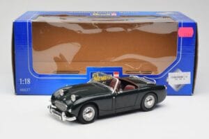 Austin-Healey Sprite Leaf Green Revell 1:18 08837 Metall - pilt 8/8