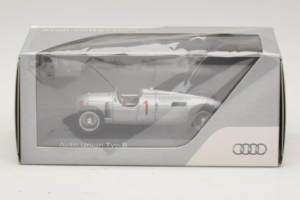 Auto Union Typ B #1 Hõbe Minichamps 1:43 5031300313 Metall - pilt 5/5