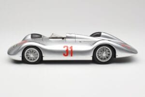Auto Union Typ C Stromlinie #31 B. Rosemeyer 1937 Hõbedane Revell 1:18 08436 Metall - pilt 4/8