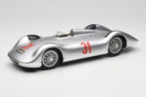 Auto Union Typ C Stromlinie #31 B. Rosemeyer 1937 Hõbedane Revell 1:18 08436 Metall