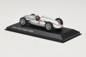 Auto Union Typ D #4 Hõbe Minichamps 1:43 5030900703-R1 Metall - pilt 3/4