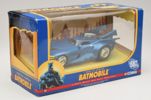 Batmobile DC Comics Corgi 1:24 77511 Metall - pilt 2/3