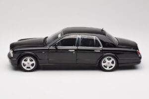 Bentley Arnage R Must Minichamps 1:18 100139071 Metall - pilt 4/8