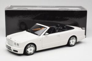 Bentley Azure Glacier White Minichamps 1:18 100139502 Metall - pilt 8/8