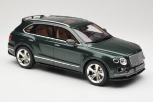 Bentley Bentayga Styling Pack Roheline GT Spirit 1:18 GT133 Vaik - pilt 4/6