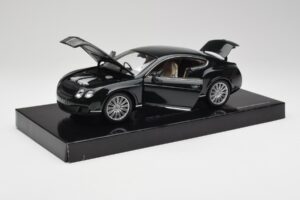Bentley Continental GT Cumbrian Roheline Minichamps 1:18 103139623 Metall - pilt 2/8