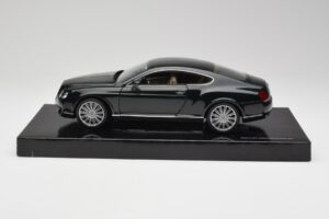 Bentley Continental GT Cumbrian Roheline Minichamps 1:18 103139623 Metall - pilt 4/8