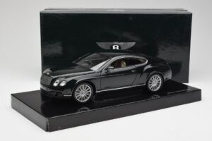 Bentley Continental GT Cumbrian Roheline Minichamps 1:18 103139623 Metall - pilt 8/8