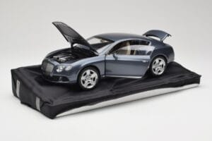 Bentley Continental GT Grey Metallic Minichamps 1:18 100139920 Metall - pilt 2/8