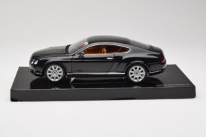 Bentley Continental GT Midnight Emerald Minichamps 1:18 BL389 Metall - pilt 4/8
