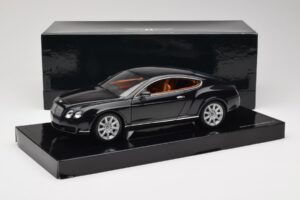 Bentley Continental GT Midnight Emerald Minichamps 1:18 BL389 Metall - pilt 8/8