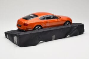 Bentley Continental GT Orange Metallic Minichamps 1:18 100139921 Metall - pilt 3/8