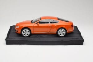 Bentley Continental GT Orange Metallic Minichamps 1:18 100139921 Metall - pilt 4/8