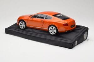 Bentley Continental GT Orange Metallic Minichamps 1:18 100139921 Metall - pilt 7/8