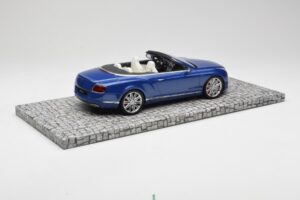Bentley Continental GT Speed Kabriolett Sinine Minichamps 1:18 107139331 Metall - pilt 2/6