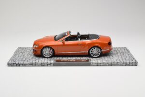 Bentley Continental GT Speed Kabriolett Orange Metallic Minichamps 1:18 107139430 Metall - pilt 3/6