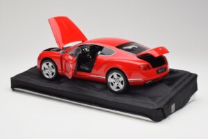 Bentley Continental GT St. James Red Minichamps 1:18 100139922 Metall - pilt 5/8