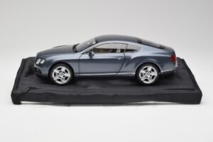 Bentley Continental GT Thunder Hall Minichamps 1:18 BL835 - pilt 4/8