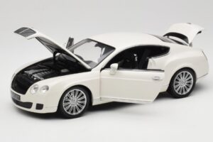 Bentley Continental GT Valge Minichamps 1:18 100139621 Metall - pilt 2/8