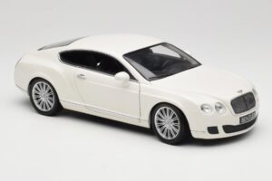 Bentley Continental GT Valge Minichamps 1:18 100139621 Metall - pilt 6/8