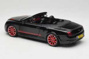 Bentley Continental Supersports ISR Kabriolett Must Punaste Velgedega Bburago 1:18 18-11035 Metall - pilt 7/8