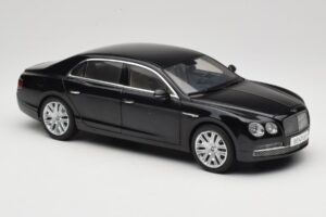 Bentley Flying Spur W12 Onyx Black Kyosho 1:18 08891NX Metall - pilt 6/8