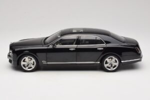Bentley Mulsanne Speed Onyx Black Kyosho 1:18 08910NX Metall - pilt 4/8