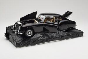 Bentley R-Type Continental Black Metallic Minichamps 1:18 100139420 Metall - pilt 2/8